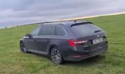 Krádež vozidla 5AX8453
