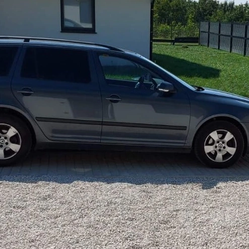 Krádež vozidla FSYU456