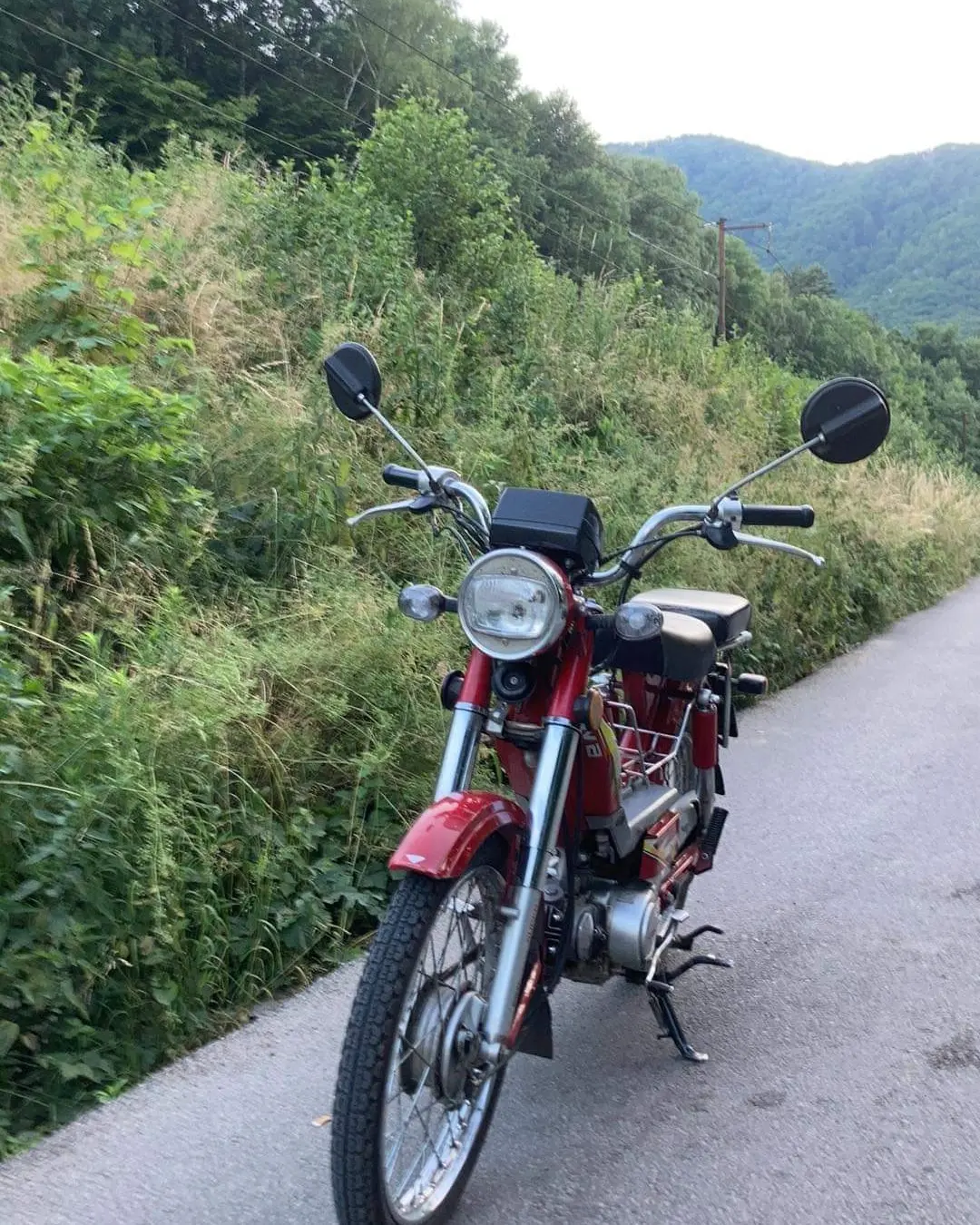 Krádež motorky KE213AG