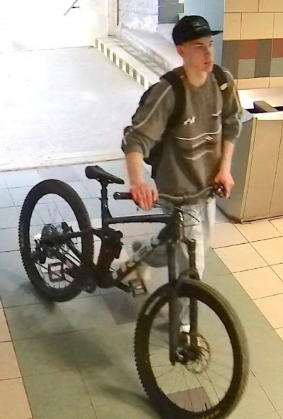 Poznáte túto osobu ? 