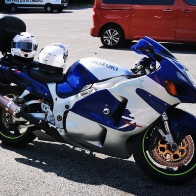 Krádež motorky 8S1007