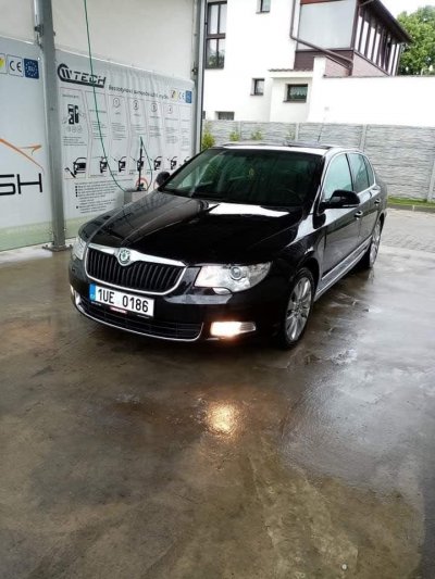 Krádež vozidla 1UE0186