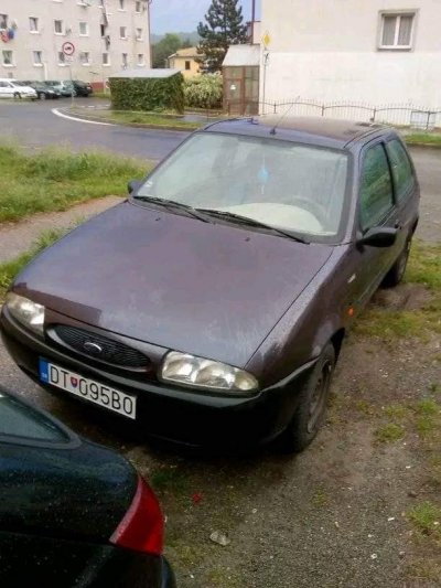 Neprepisane vozidlo DT095BO