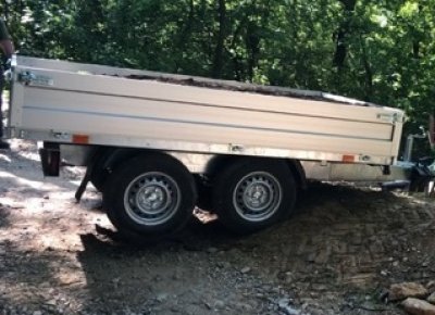 Krádež PRIVESNEHO VOZÍKA NR052YT