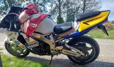Krádež motorky 5P7442