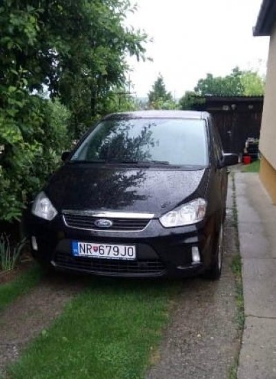 Pátranie po vozidle NR679JO