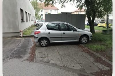 Neprepisane vozidlo SE806CH