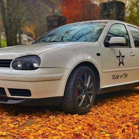 Krádež vozidla RK983CD