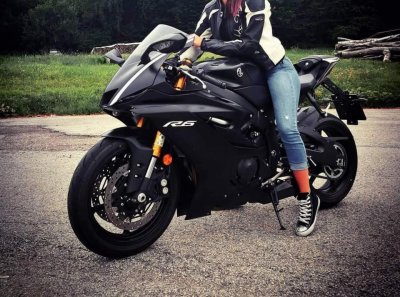 Krádež motorky W5NRZ