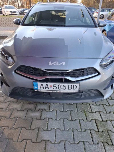Krádež vozidla AA585BD